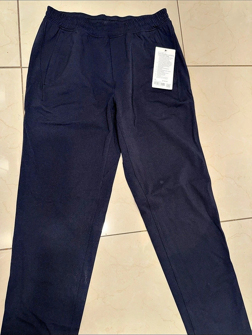 Lululemon Pace Breaker Lululemon Track Pant Track Pants in Black Size Medium NWT